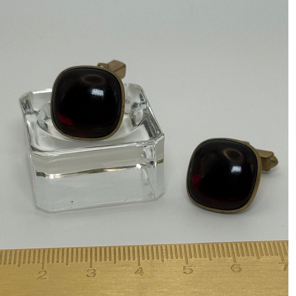 Swank Cufflinks OS Ruby Red Cabochon Gold Tone Vintage Retro Mid Century Modern